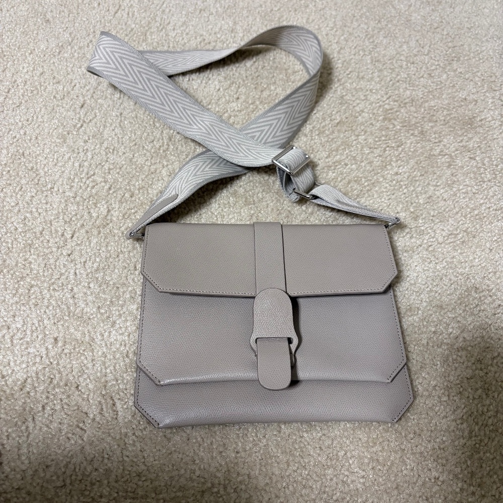 Senreve gray crossbody